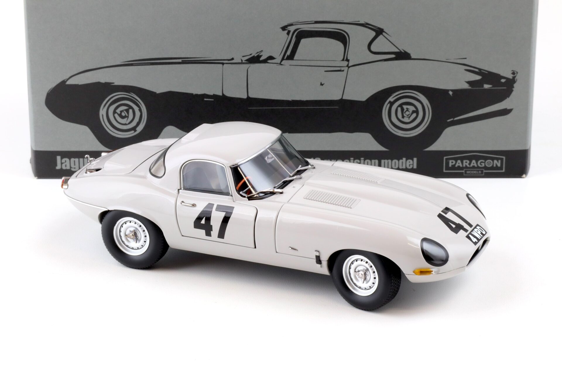 1:18 Paragon Jaguar E-Type Lightweight No.1 Coombs 4 WPD grey 1963