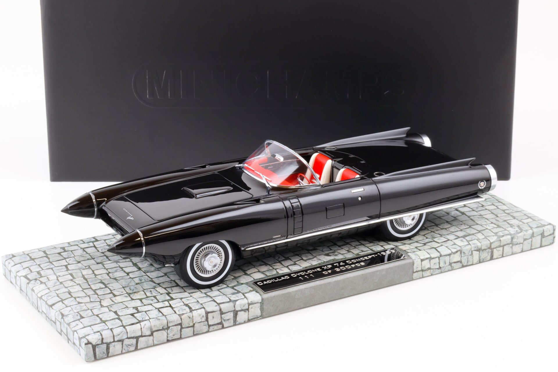 ID 84148 orig 1.jpg 1:18 Minichamps Cadillac Cyclone XP 74 Concept 1959 black - Limited 300 pcs.