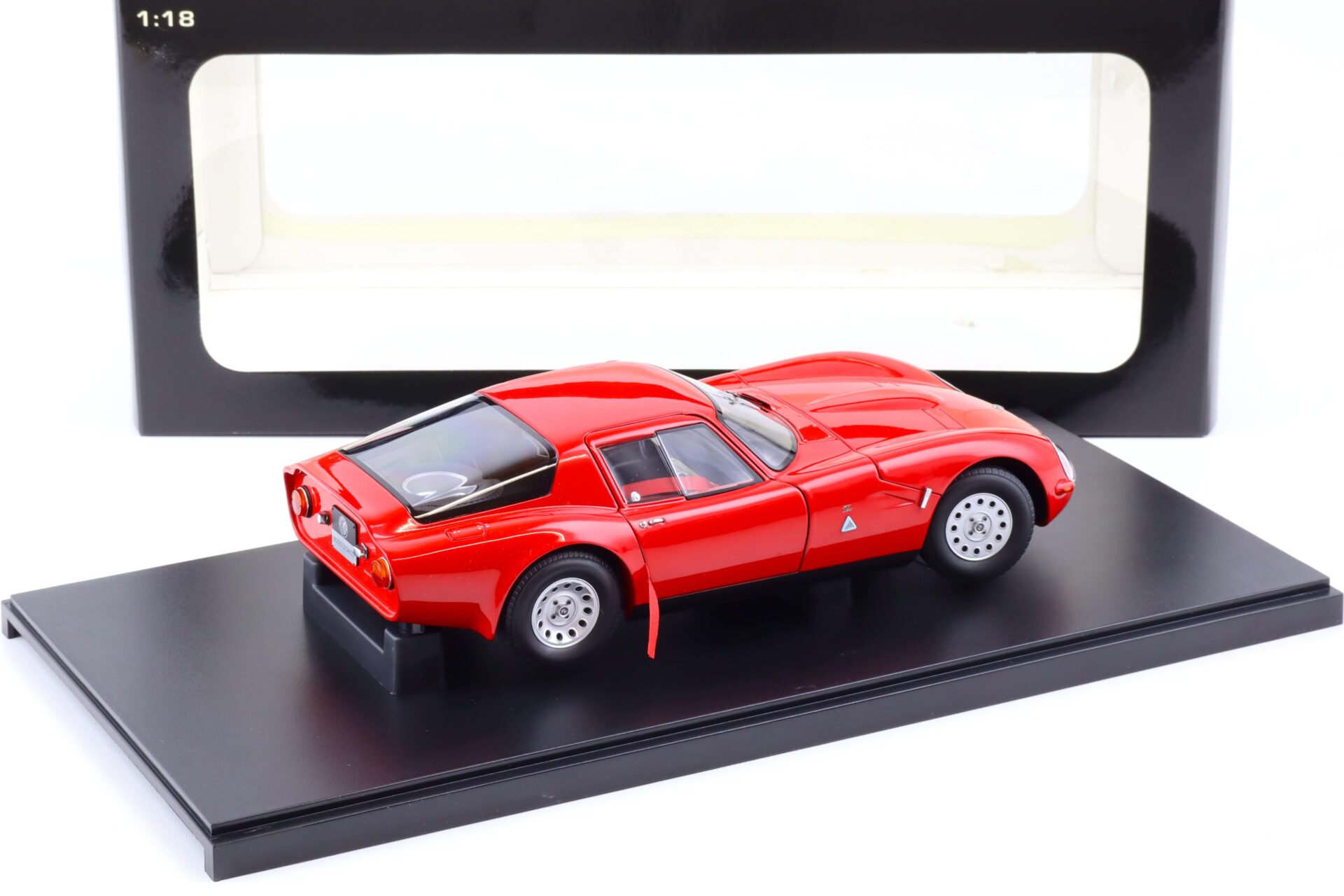 1:18 AUTOart Alfa Romeo Giulia TZ2 1965 red