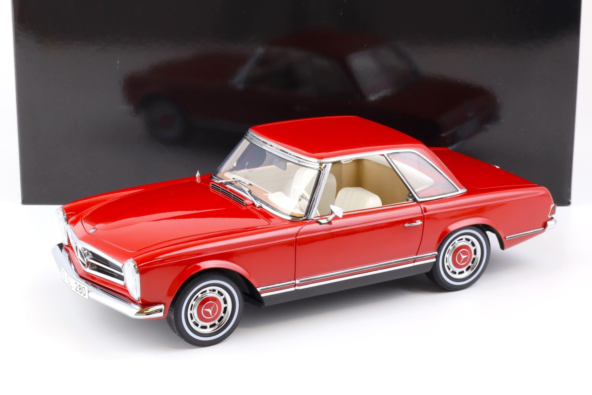 ID 84524 orig 1.jpg 1:12 Premium ClassiXXs Mercedes 280 SL (W113) Pagode Hardtop red