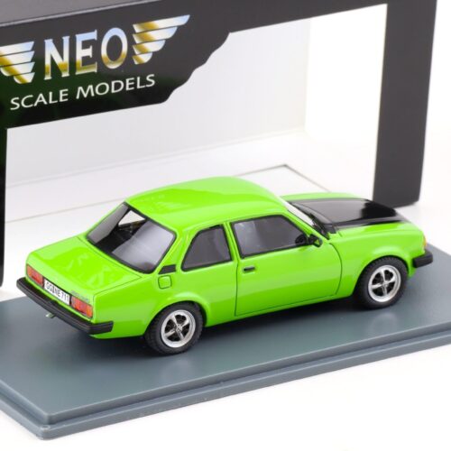 1:43 NEO Opel Ascona B 2.0 S/R 1980 green/ black 43711