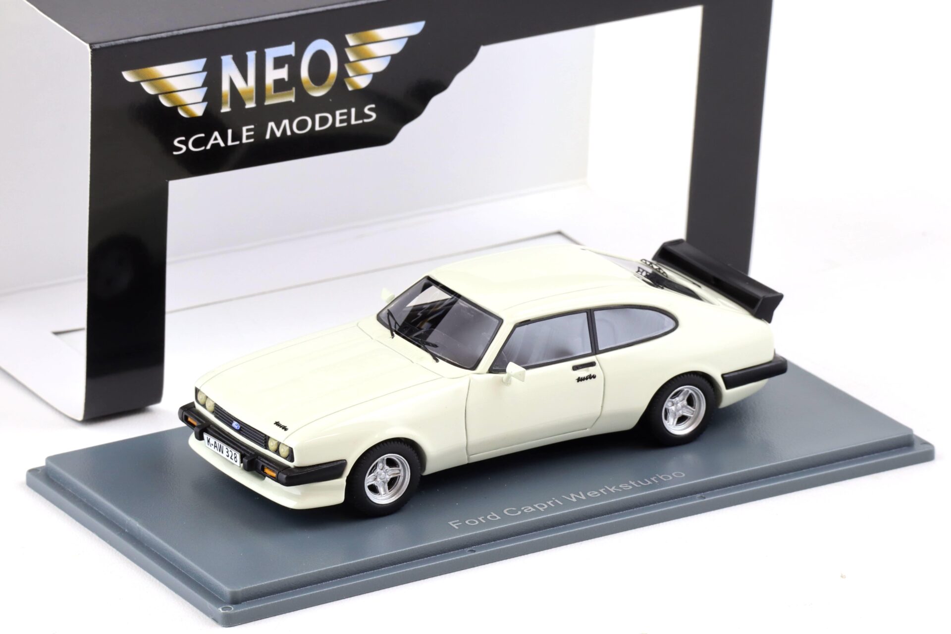ID 84700 orig.jpg 1:43 NEO Ford Capri MKIII Werksturbo 1980 white 43328