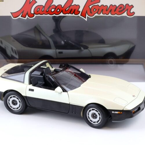 1:18 Greenlight 1986 Chevrolet Corvette C4 Malcom Konner Commemorative white - Image 2
