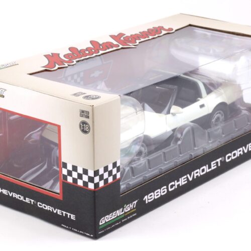 1:18 Greenlight 1986 Chevrolet Corvette C4 Malcom Konner Commemorative white - Image 5