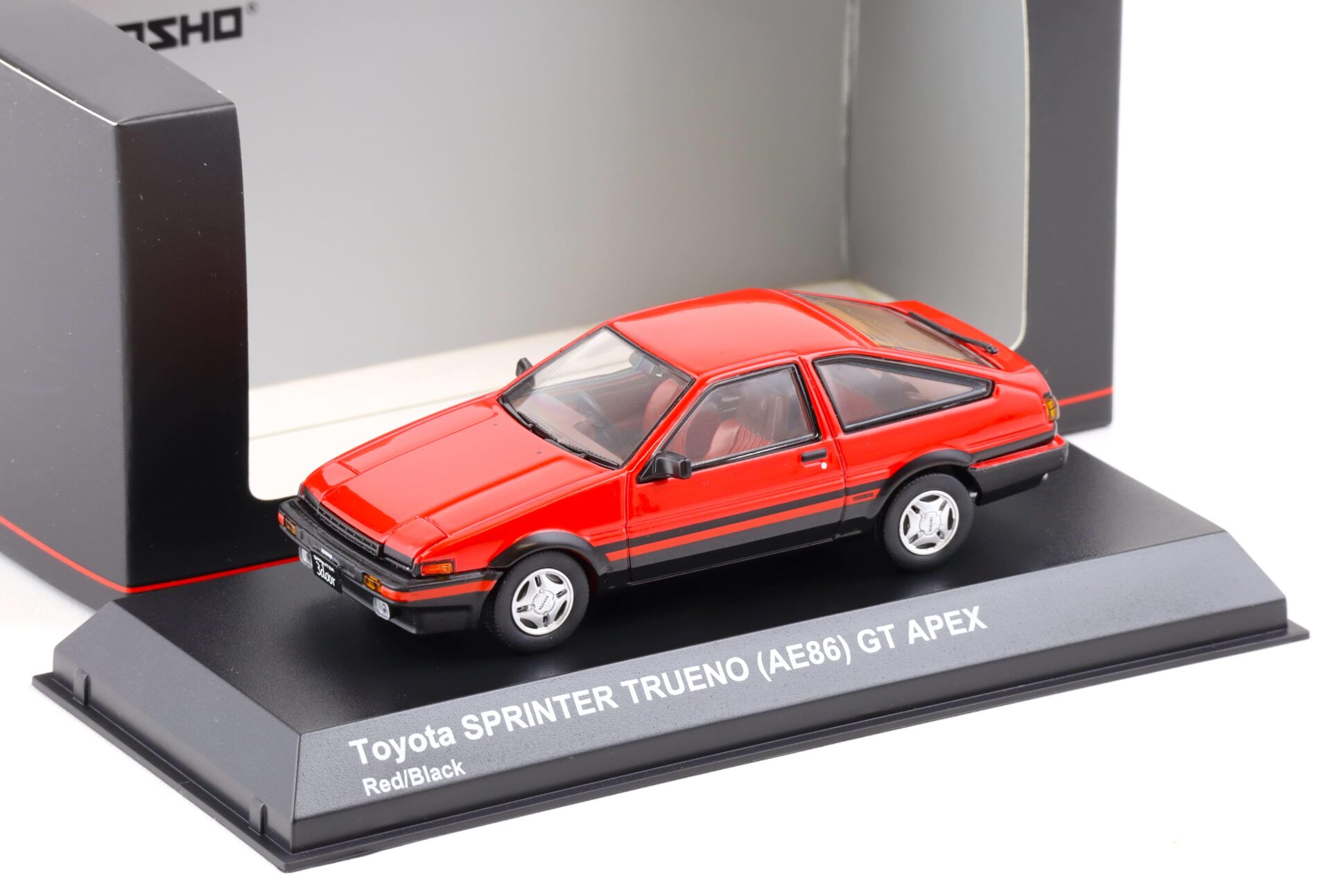1:43 Kyosho Toyota Sprinter Trueno AE86 GT Apex 1986 red/ black