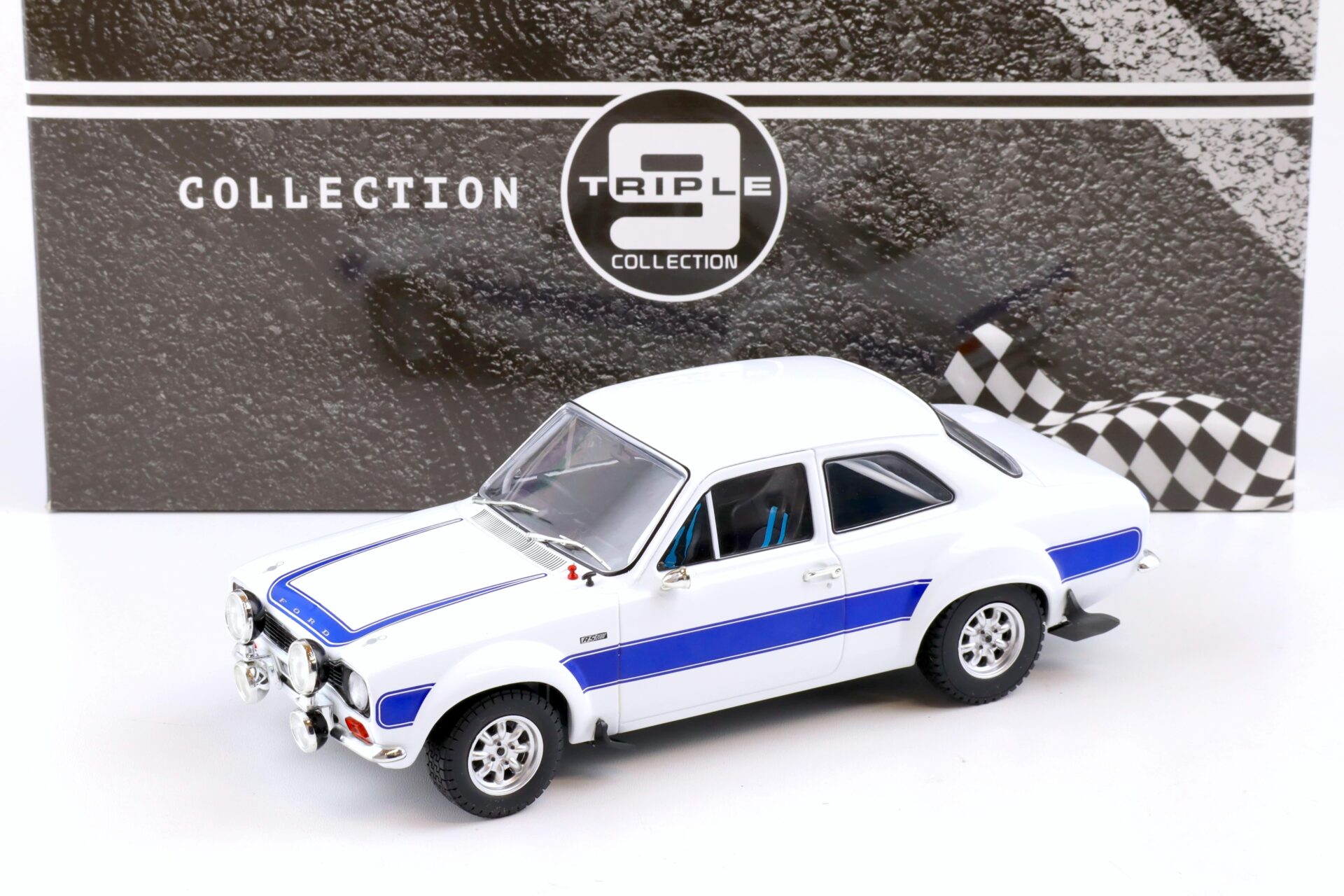 ID 85076 orig.jpg 1:18 Triple9 Collection Ford Escort RS 2000 MK1 Road Car white/ blue stripes