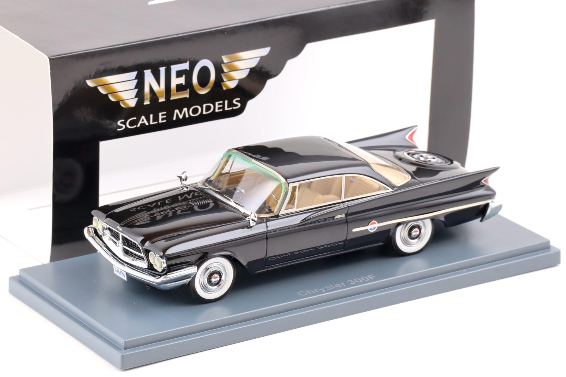ID 85263 orig 1.jpg 1:43 NEO Chrysler 300F Coupe black/ beige 1960
