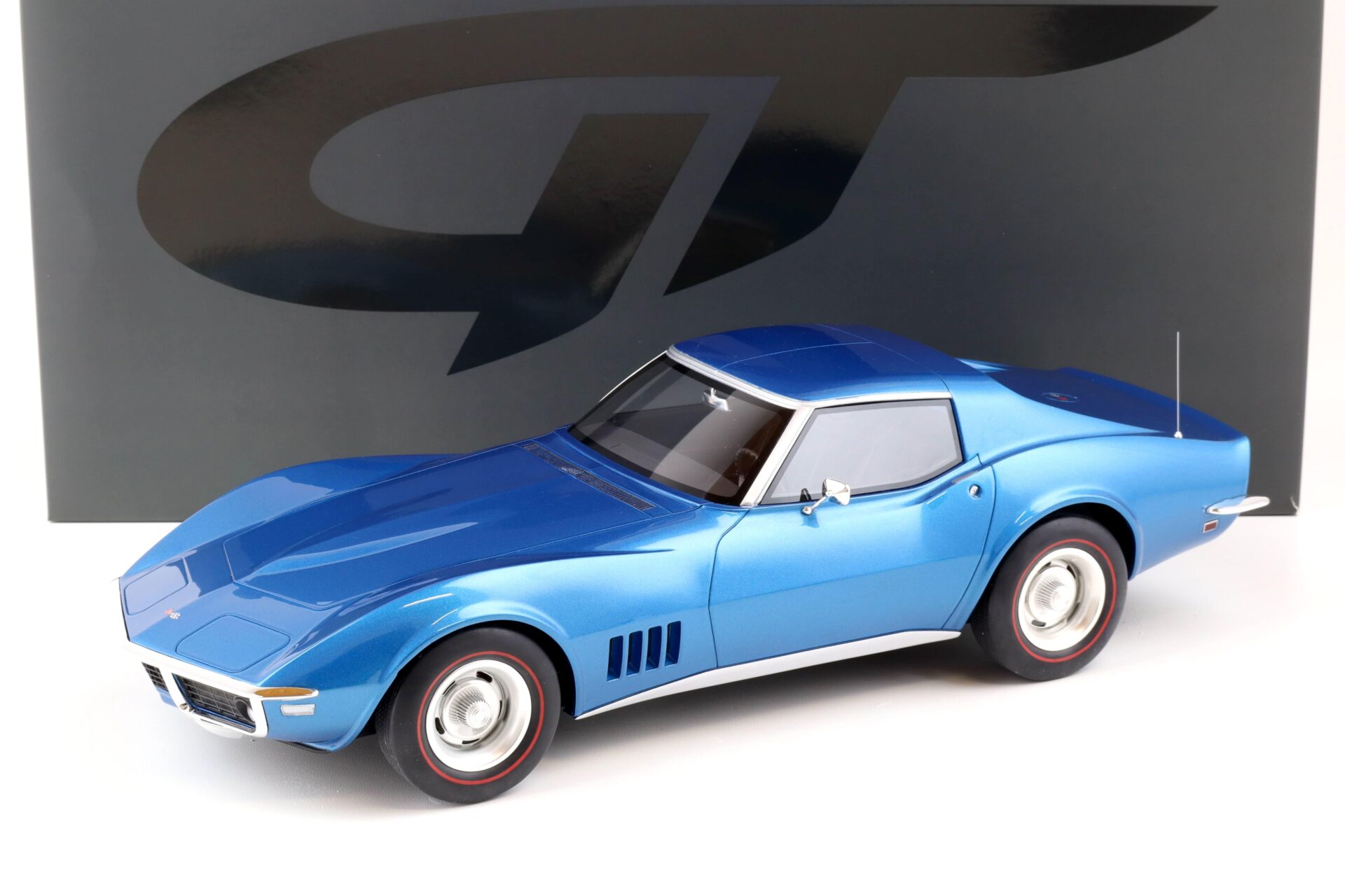 ID 85527 orig 1.jpg 1:12 GT Spirit GT255 Chevrolet Corvette C3 Coupe 1968 blue metallic