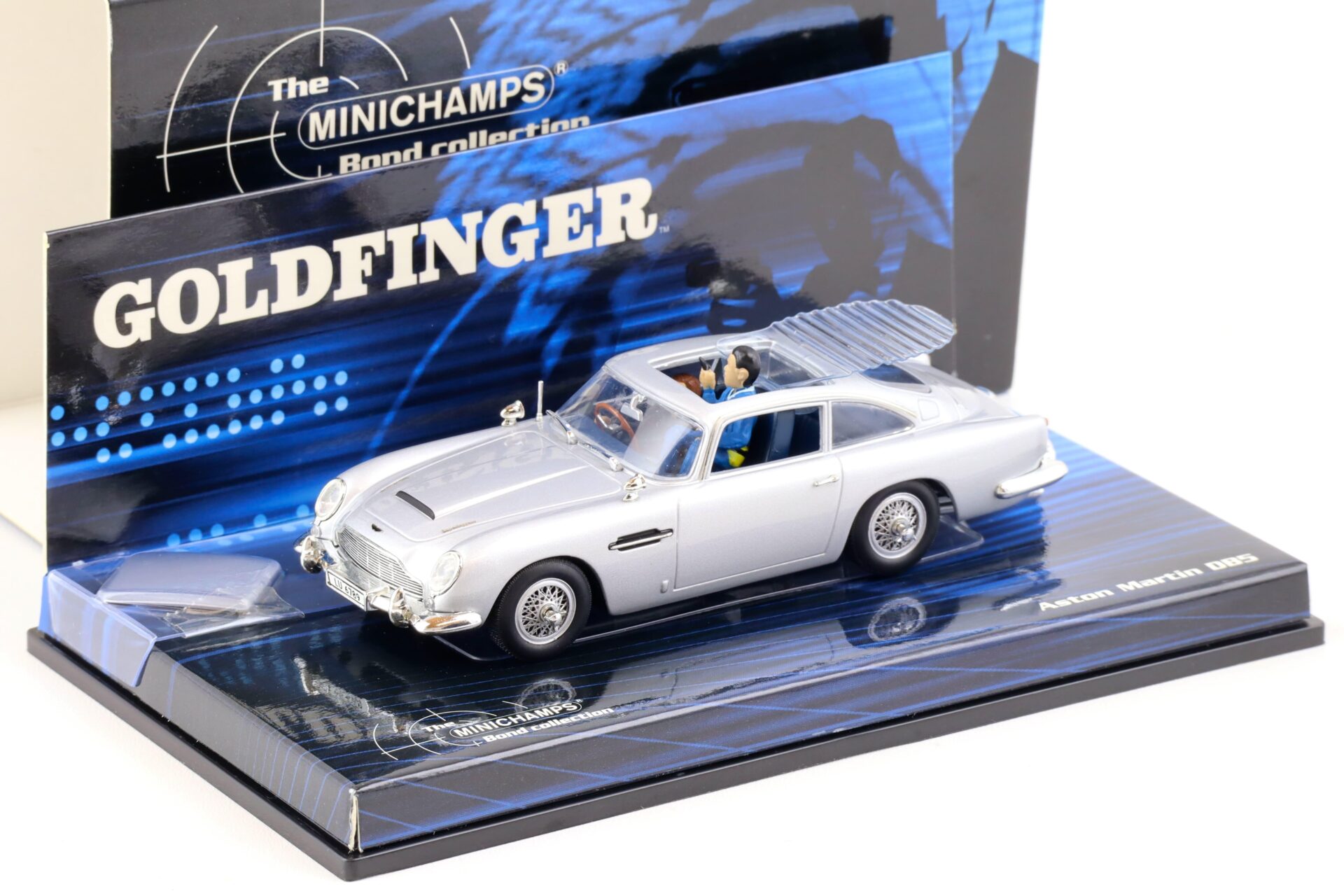 1:43 Minichamps Aston Martin DB5 Coupe open roof James Bond