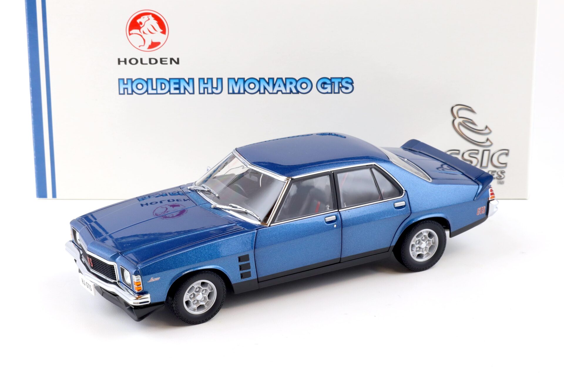 1:18 Classic Carlectables Holden HJ Monaro GTS Deauville blue metallic 18214
