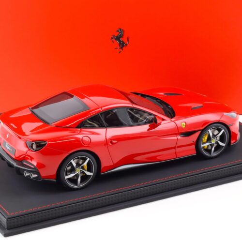 1:18 BBR Ferrari Portofino M Spider closed roof 2020 Rosso Corsa with Showcase - Limited 10 pcs.