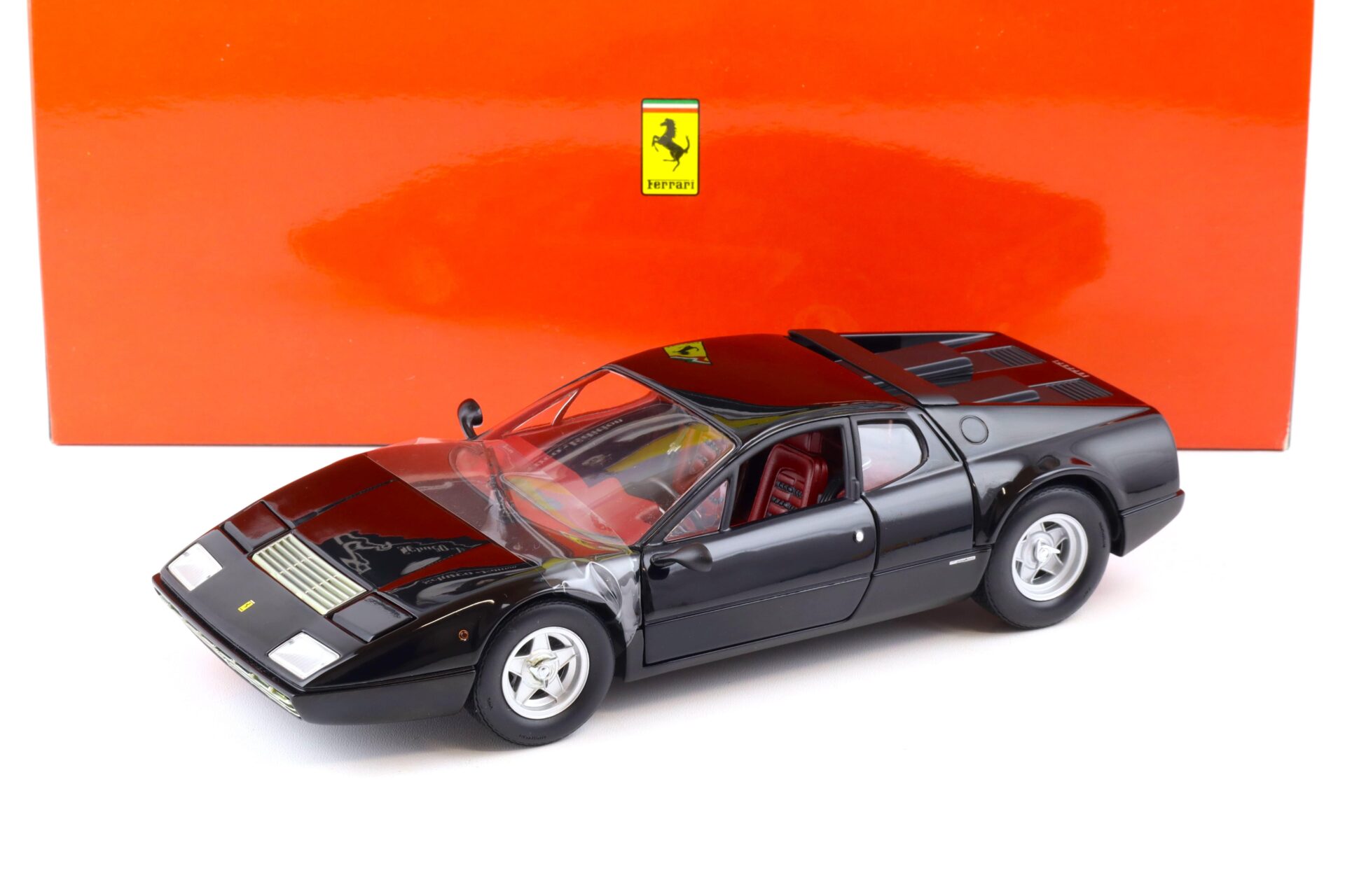 ID 86517 orig 1.jpg 1:18 Kyosho Ferrari 365 GT4/BB Coupe 1973 black 08173K