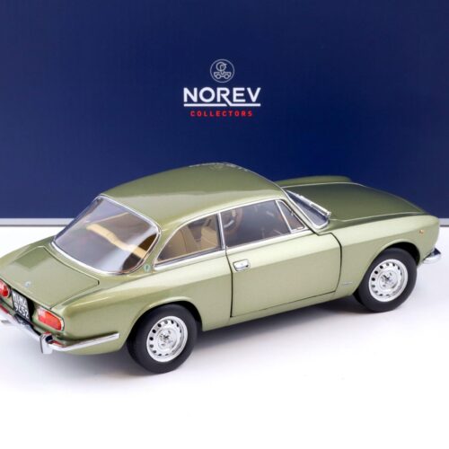 1:18 Norev Alfa Romeo 2000 GTV 1973 green metallic Limited 1000 pcs.