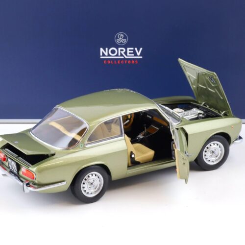 1:18 Norev Alfa Romeo 2000 GTV 1973 green metallic Limited 1000 pcs.
