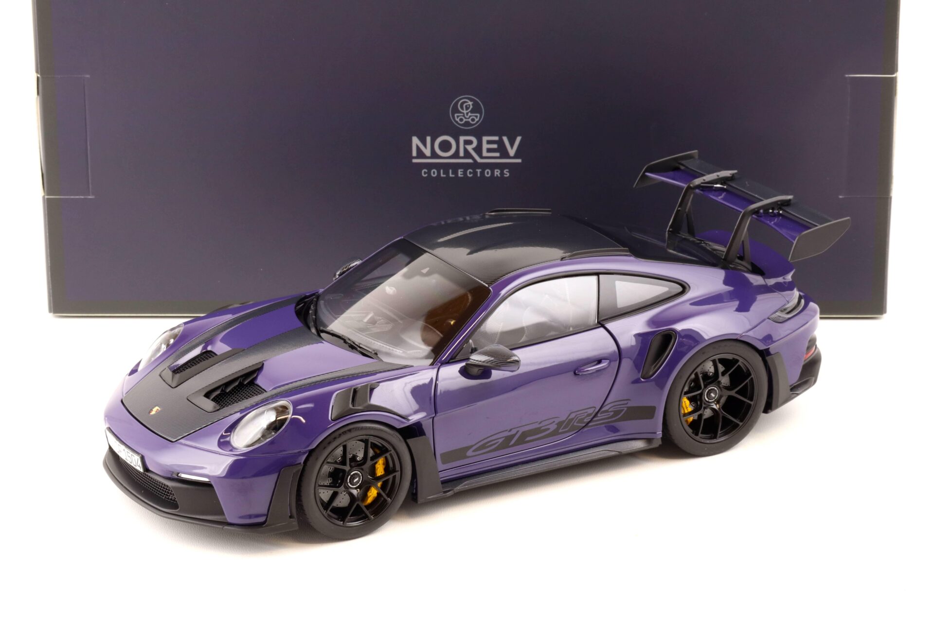 ID 88043 orig 1.jpg 1:18 Norev Porsche 911 (992) GT3 RS Weissach Package 2022 Ultraviolet - Limited 300 pcs.
