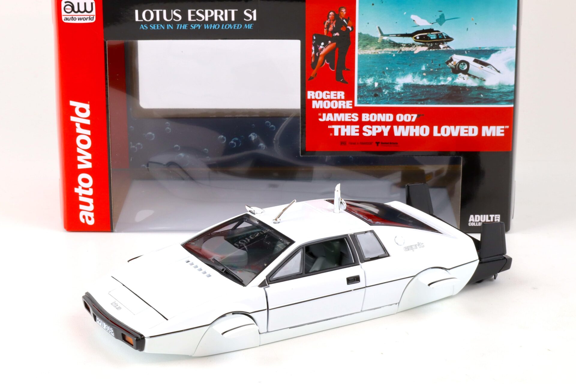 ID 88311 orig.jpg 1:18 Auto World 1971 Lotus Esprit S1 white James Bond 007 The Spy Who Loved Me