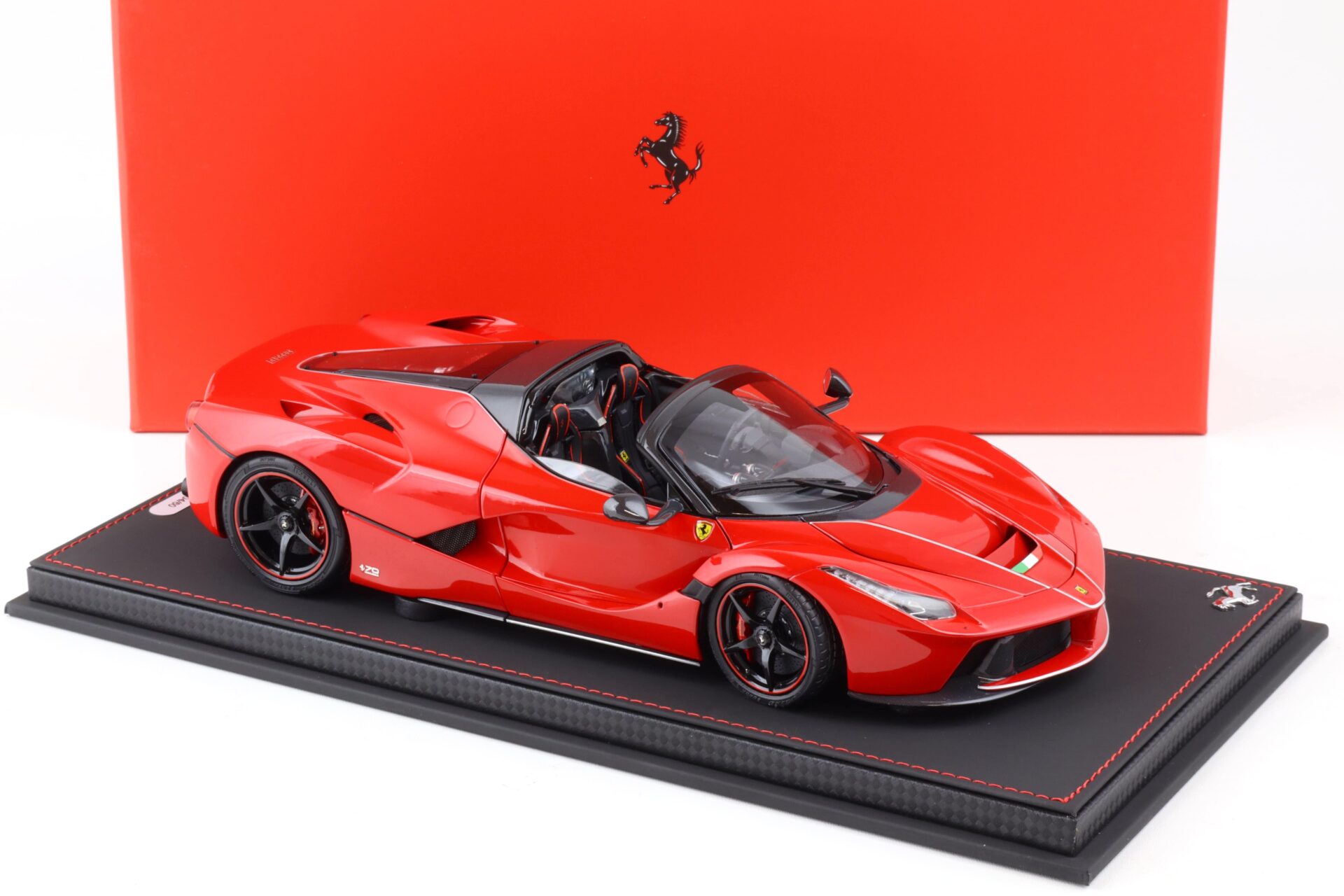 1:18 BBR Ferrari LaFerrari Aperta Rosso Corsa 322/ black wheels DIECAST - Limited 60 pcs.