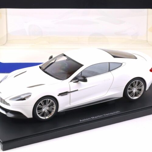1:18 AUTOart Aston Martin Vanquish Coupe 2015 glossy white 70250 - Image 1