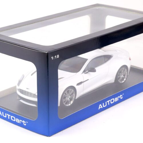 1:18 AUTOart Aston Martin Vanquish Coupe 2015 glossy white 70250 - Image 4