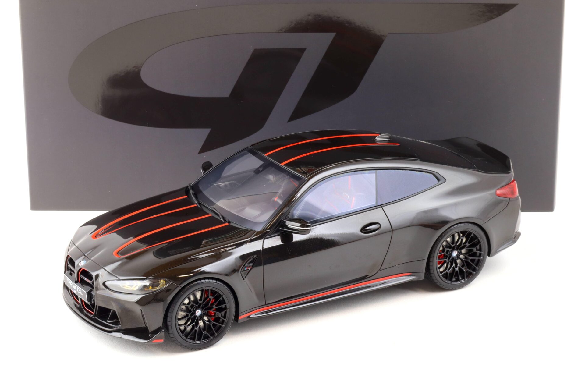 ID 88692 orig 1.jpg 1:18 GT Spirit GT904 BMW M4 CSL Coupe G82 Sapphire black/ red 2022