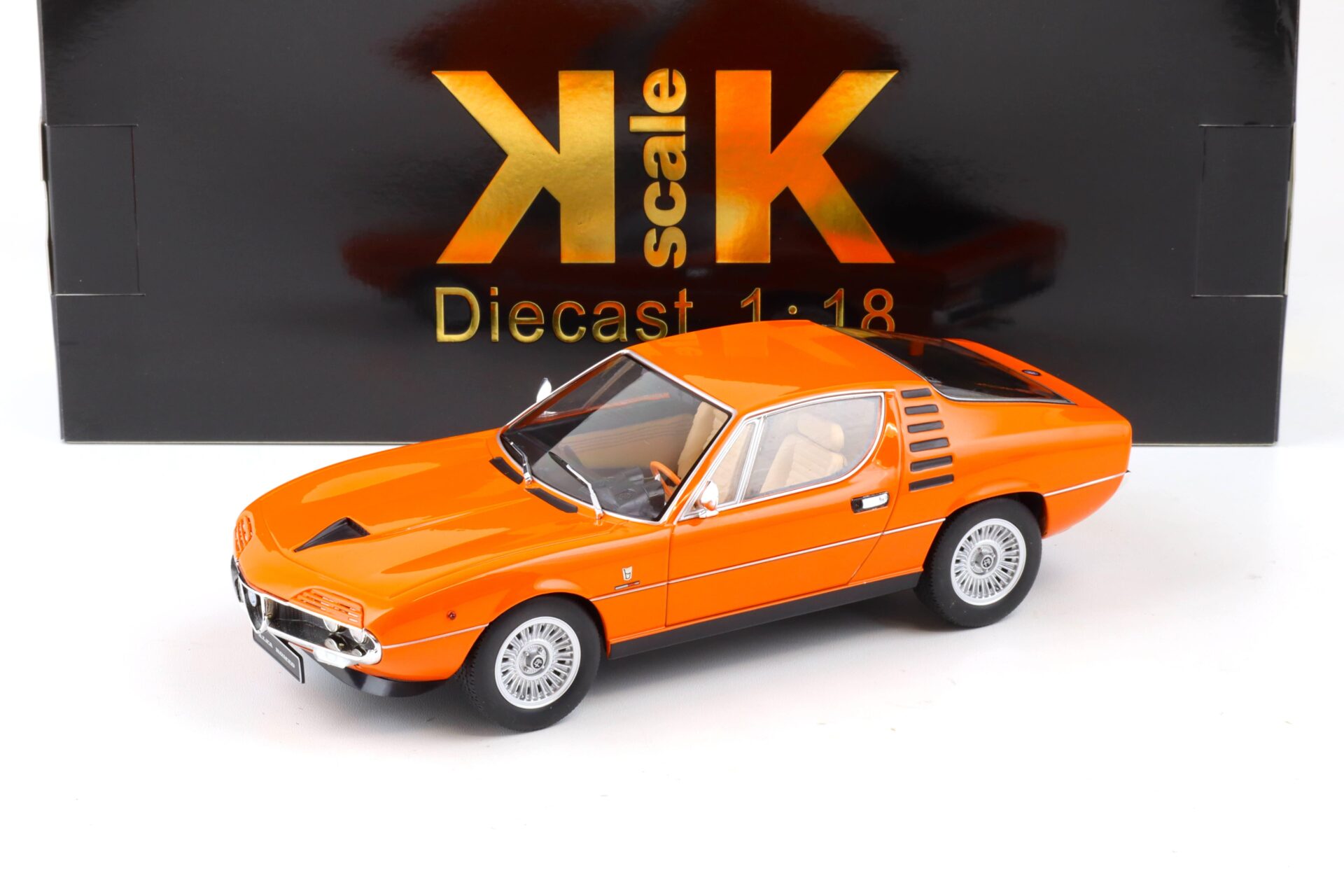 ID 88864 orig 1.jpg 1:18 KK-Scale Alfa Romeo Montreal orange 1970