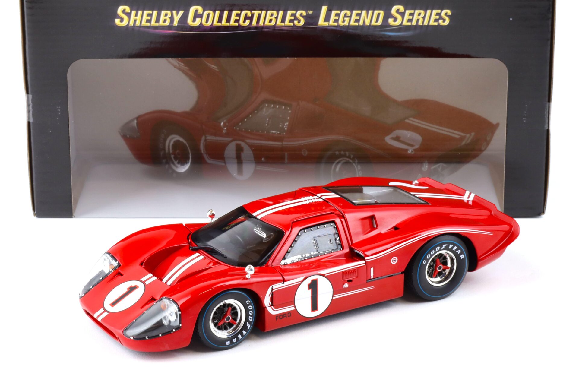 ID 89212 orig 1.jpg 1:18 Shelby Collectibles Ford GT40 MKIV Winner 24h Le Mans 1967 Gurney/Foyt #1