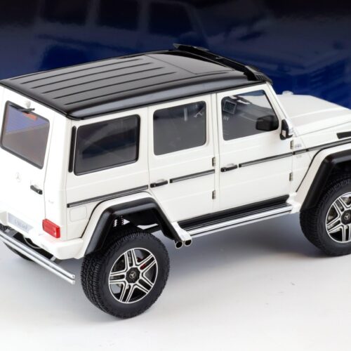 1:18 AUTOart Mercedes G500 4Ã4² G-Klasse Gloss white 76316