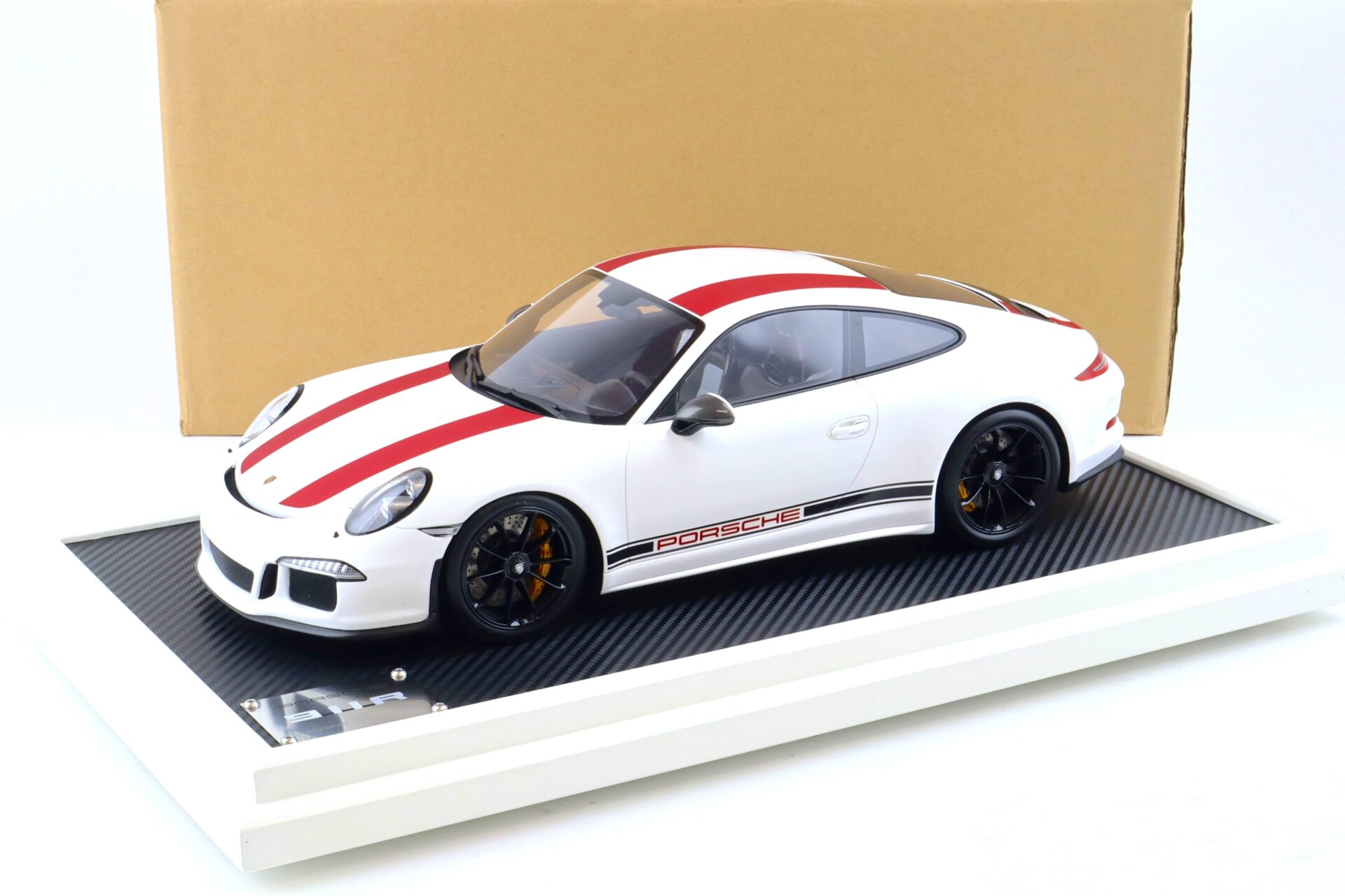 ID 89378 orig 1.jpg 1:12 Spark Porsche 911 (991) R white/ red WAX02200004 DEALER VERSION