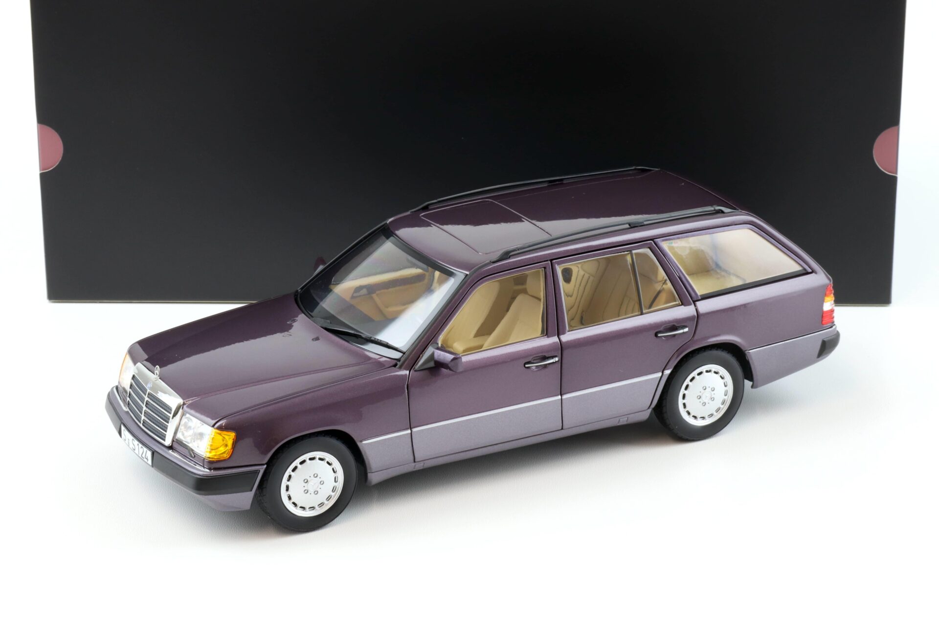 ID 90346 orig 1.jpg 1:18 Norev Mercedes 300 D T-Modell Estate S124 E-Class bornite metallic DEALER VERSION