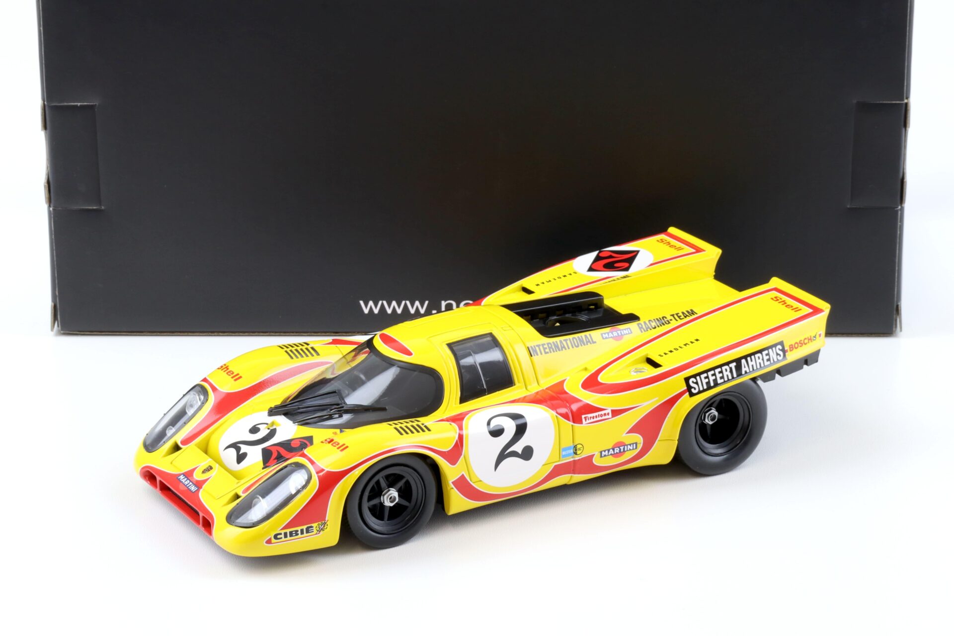 ID 90429 orig.jpg 1:18 Norev Porsche 917K Team AAW Martini #2 Siffert/ Ahrens 9h Kyalami 1970