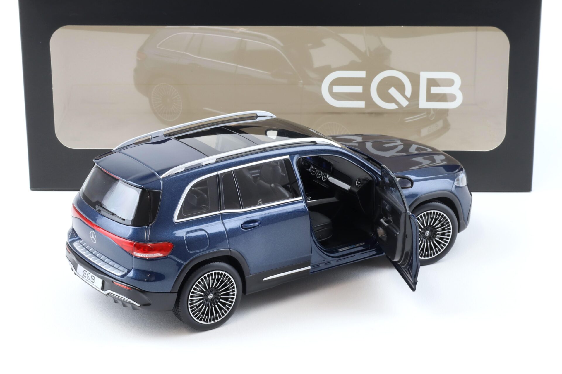 1:18 NZG Mercedes EQB AMG Line 2021 denim blue metallic DEALER VERSION