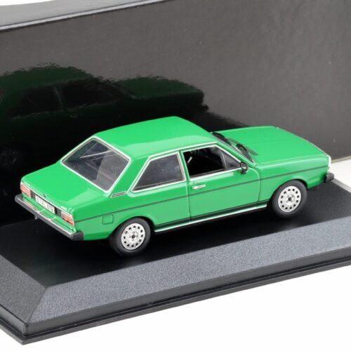 1:43 Minichamps Audi 80 GT 1972 Cliff green