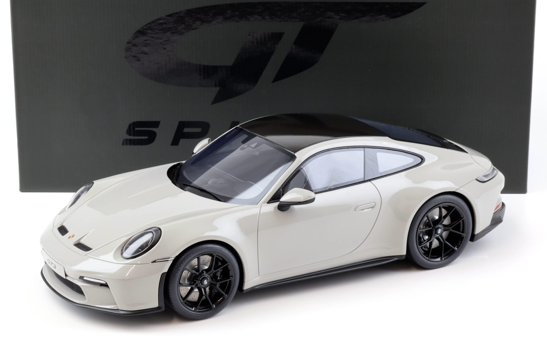 ID 92982 orig 1.jpg 1:12 GT Spirit GT460 Porsche 911 992 GT3 Touring Kreide Chalk 2023