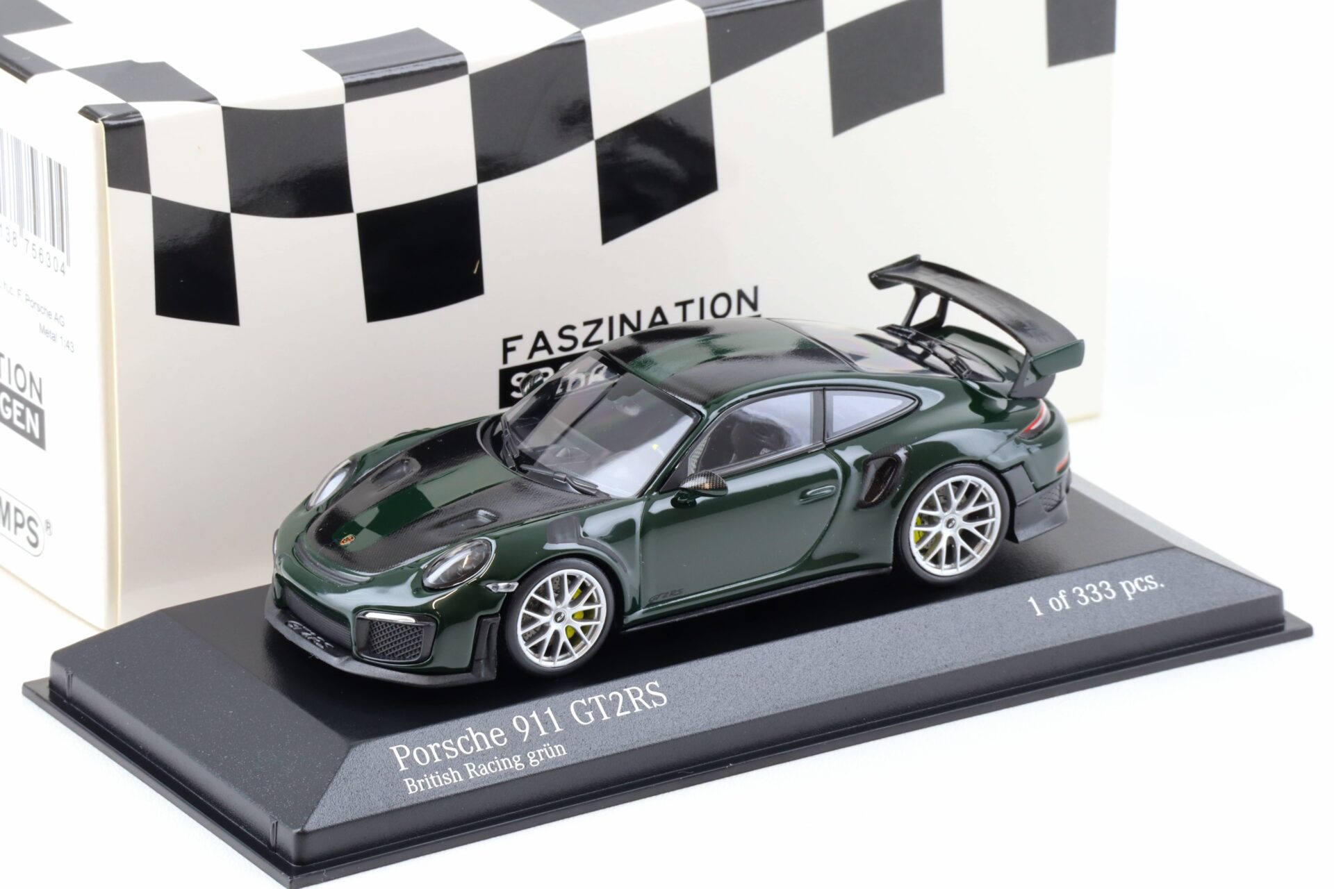 ID 93352 orig.jpg 1:43 Minichamps Porsche 911 (991.II) GT2 RS British Racing green/ silver wheels