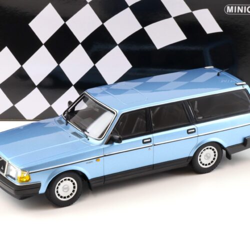 1:18 Minichamps Volvo 240 GL Break Estate 1986 blue metallic - Image 1