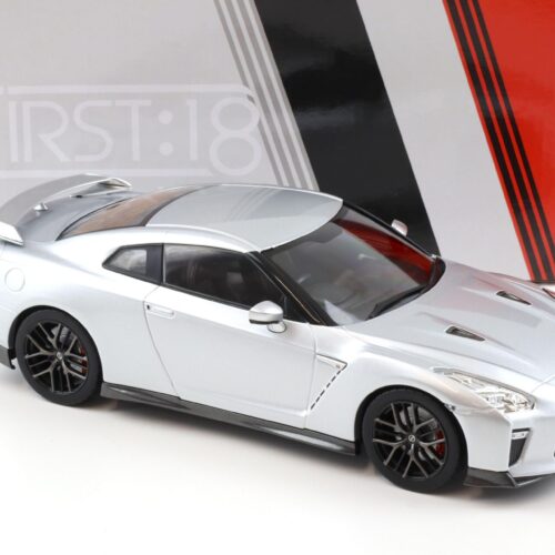 1:18 First18 Models Nissan GT-R R35 Coupe 2017 silver metallic - Image 2