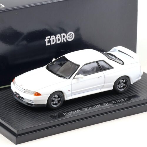 1:43 Ebbro Nissan Skyline GT-R R32 Coupe white 1989 - Image 1