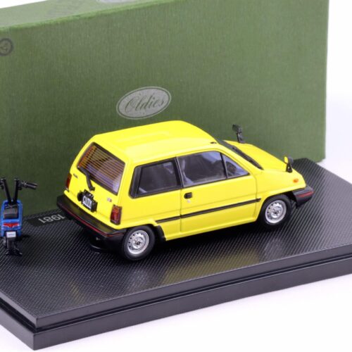 1:43 Ebbro Honda City 1981 yellow with Motocompo