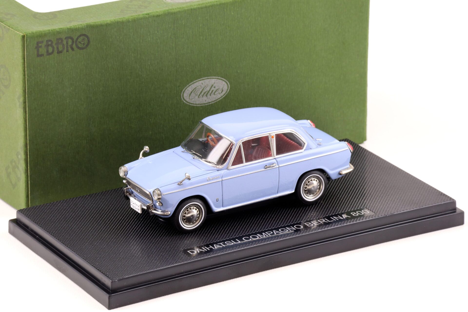 ID 94475 orig.jpg 1:43 Ebbro Daihatsu Compagno Berlina 800 blue 1963