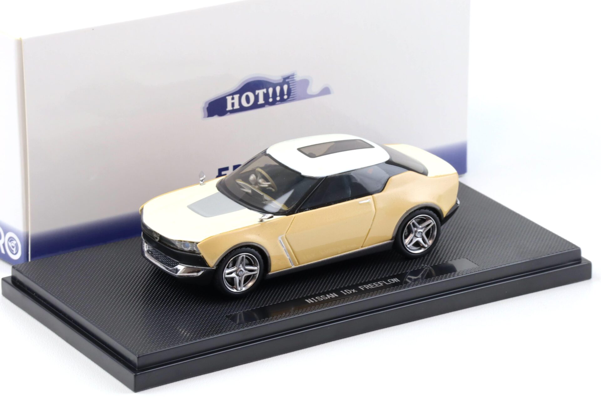 ID 94732 orig.jpg 1:43 Ebbro Nissan IDx FREEFLOW beige/ white