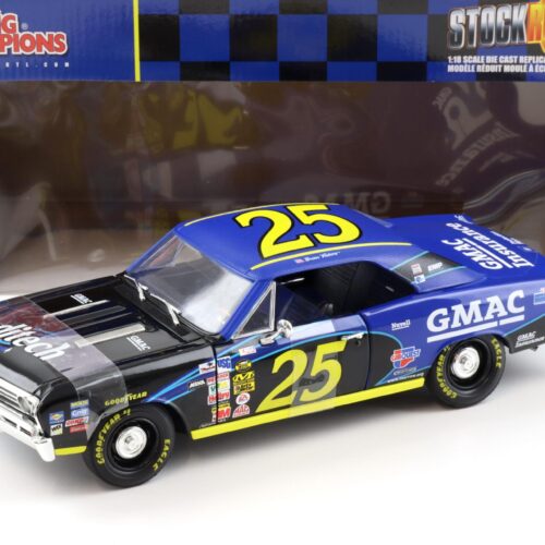 1:18 ERTL 1967 Chevrolet Chevelle Brian Vickers GMAC #25 blue 76332