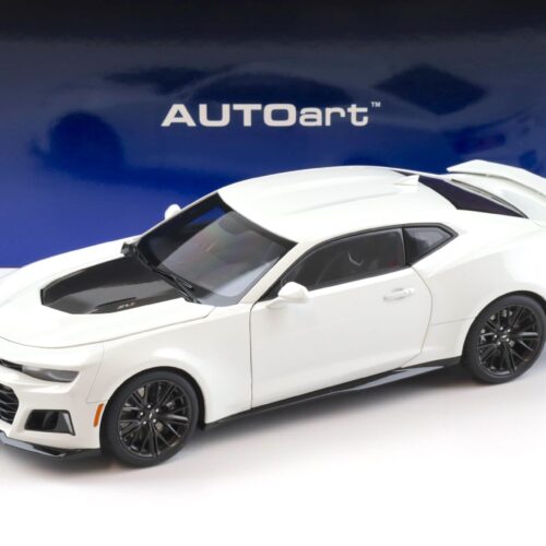1:18 AUTOart Chevrolet Camaro ZL1 Coupe 2017 summit white 71206 - Image 1