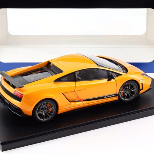 1:18 AUTOart Lamborghini Gallardo LP570-4 Superleggera arancio borealis/ orange 74656 - Image 3