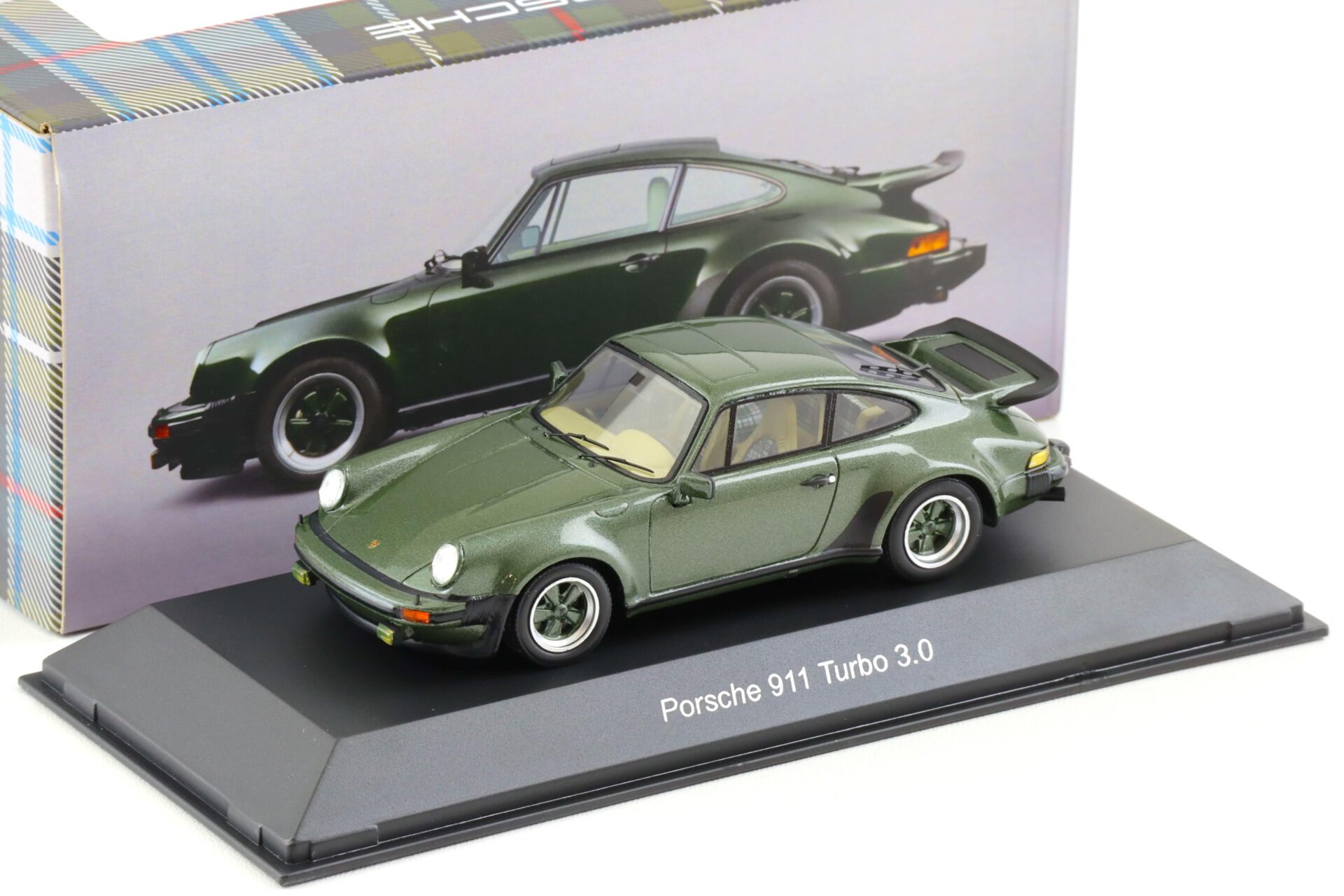 ID 97050 orig 1.jpg 1:43 Spark Porsche 911 Turbo 3.0 Coupe Ferry Oak green metallic MAP Porsche Museum