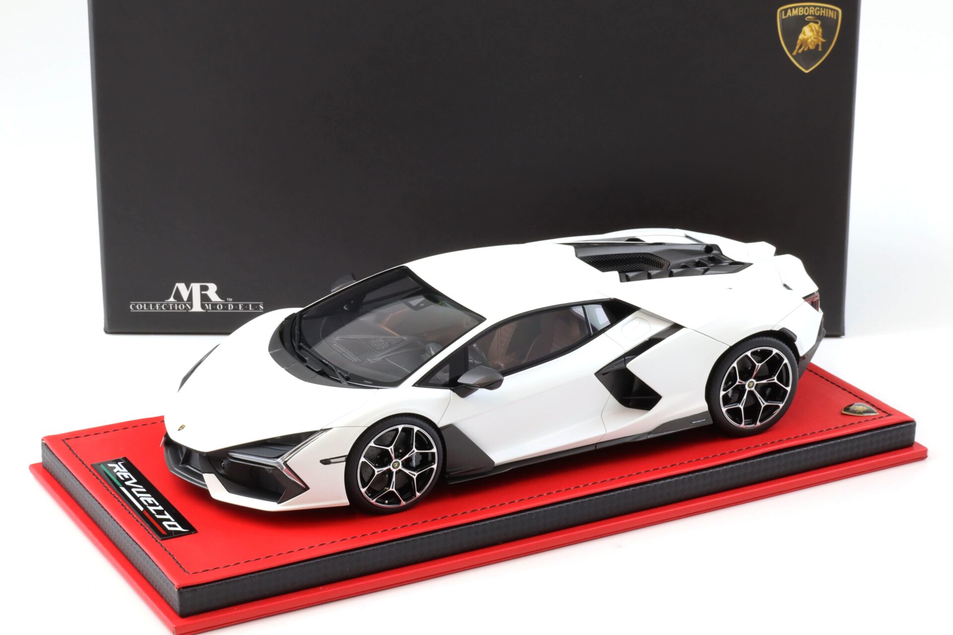 ID 97702 orig.jpg 1:18 MR Collection Lamborghini Revuelto Bianco Siderale Matt with display - Limited 99 pcs.
