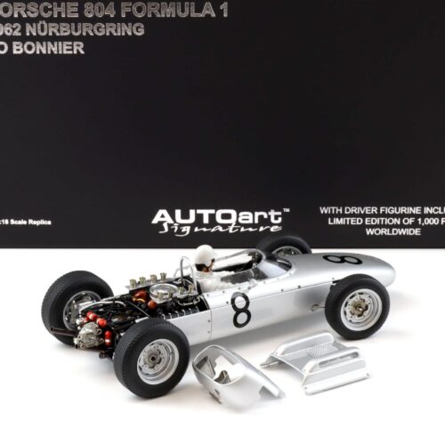 1:18 AUTOart Porsche 804 F1 Jo Bonnier #8 Nürburgring 1962 with driver 86274 - Image 4