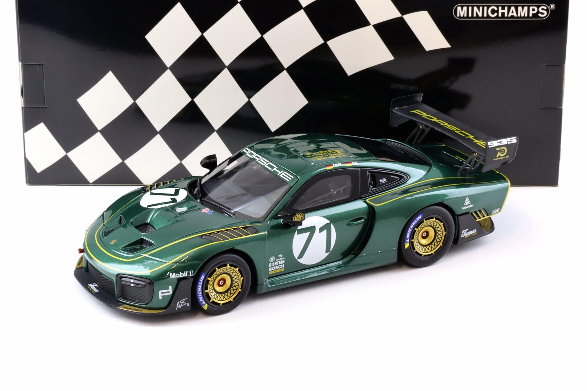 1:18 Minichamps Porsche 935/19 Tenner Racing 2019 #71 dark green