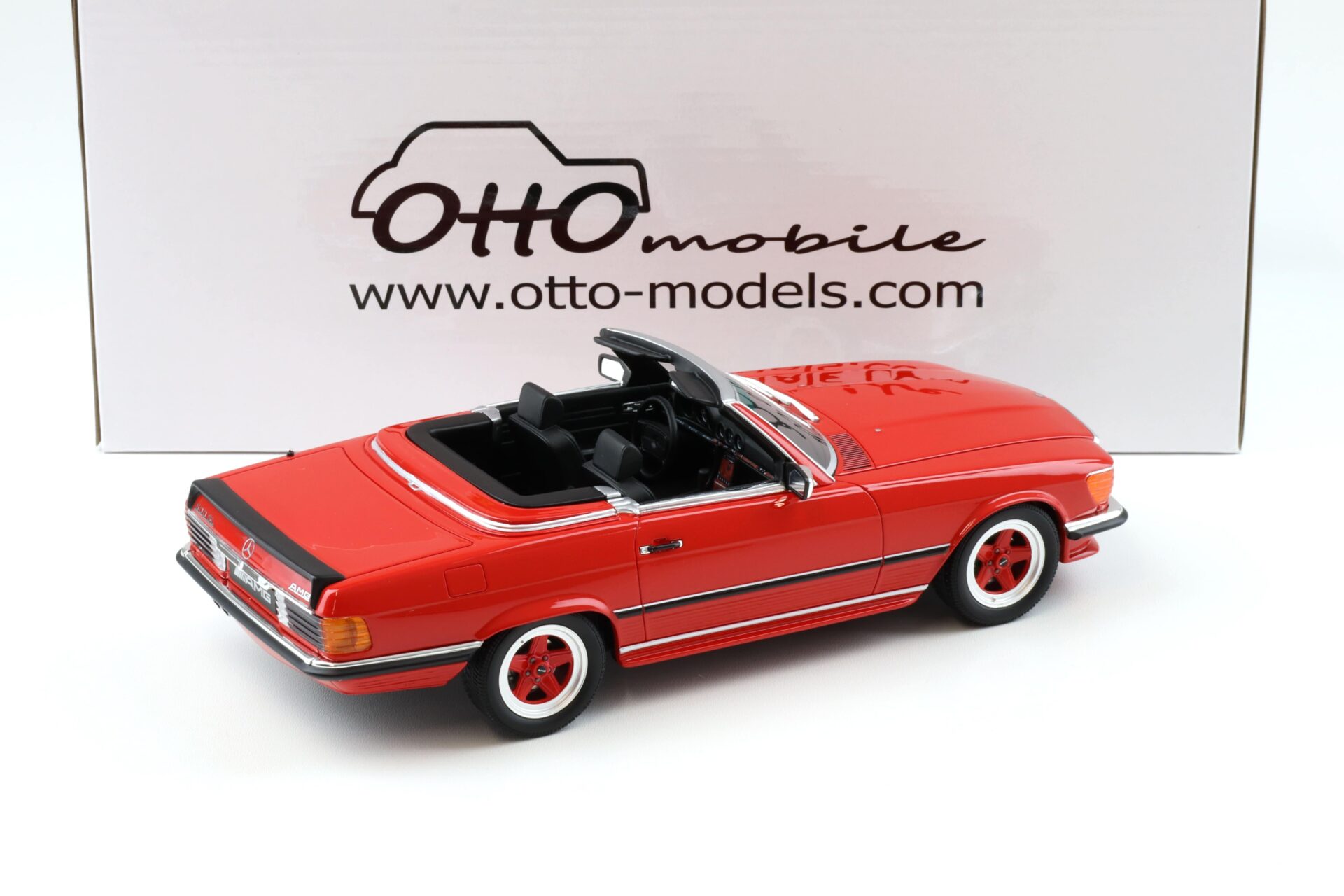 1:18 OTTO mobile OT962 Mercedes 500SL AMG R107 Convertible red 1986