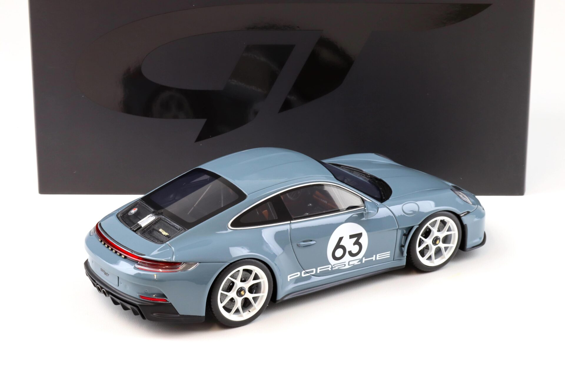 1:18 GT Spirit GT491 Porsche 911 992 S/T Coupe Heritage Package Shore blue 2024