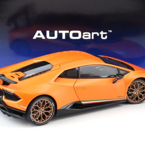 1:12 AUTOart Lamborghini Huracan Performante 2017 arancio anthaeus/ matt orange 12076 - Image 3